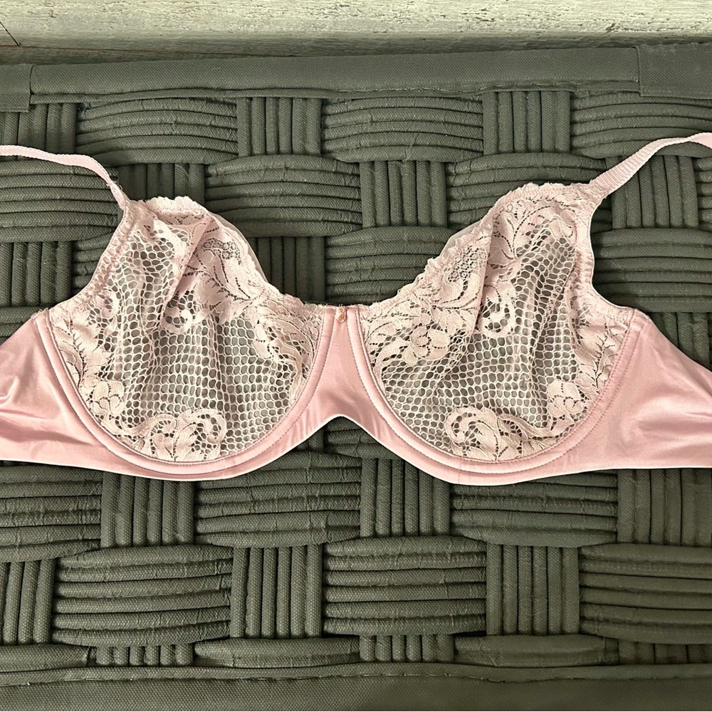 Le Mystere Lace Underwire Bra in Blush Pink 38 F DDD